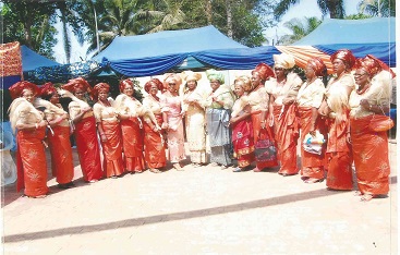 Some members of Osodi Eme Eze, Ndi Lolo Achina. Odiche – 6th Left